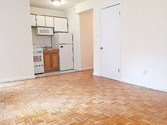 3rd image of 203 E 27th St APT 42