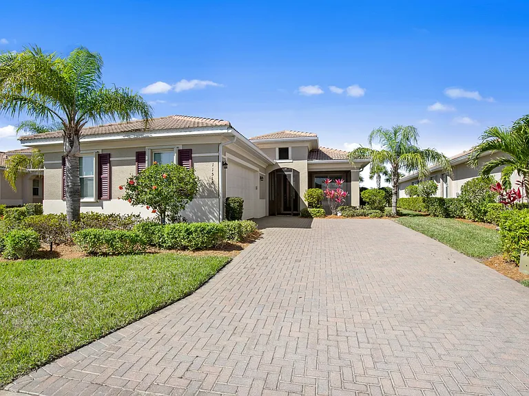 11518 Giulia Dr — Photo 22