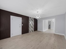 1920 S Wood Ave, Linden, NJ