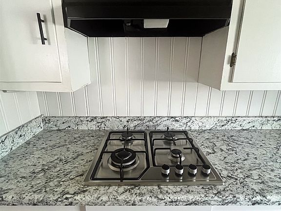 5th image of 409 S 67th East Ave