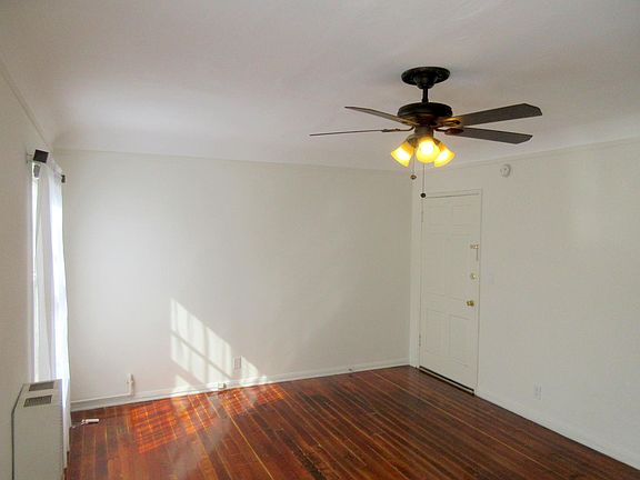 3rd image of 740 S Detroit St APT 14