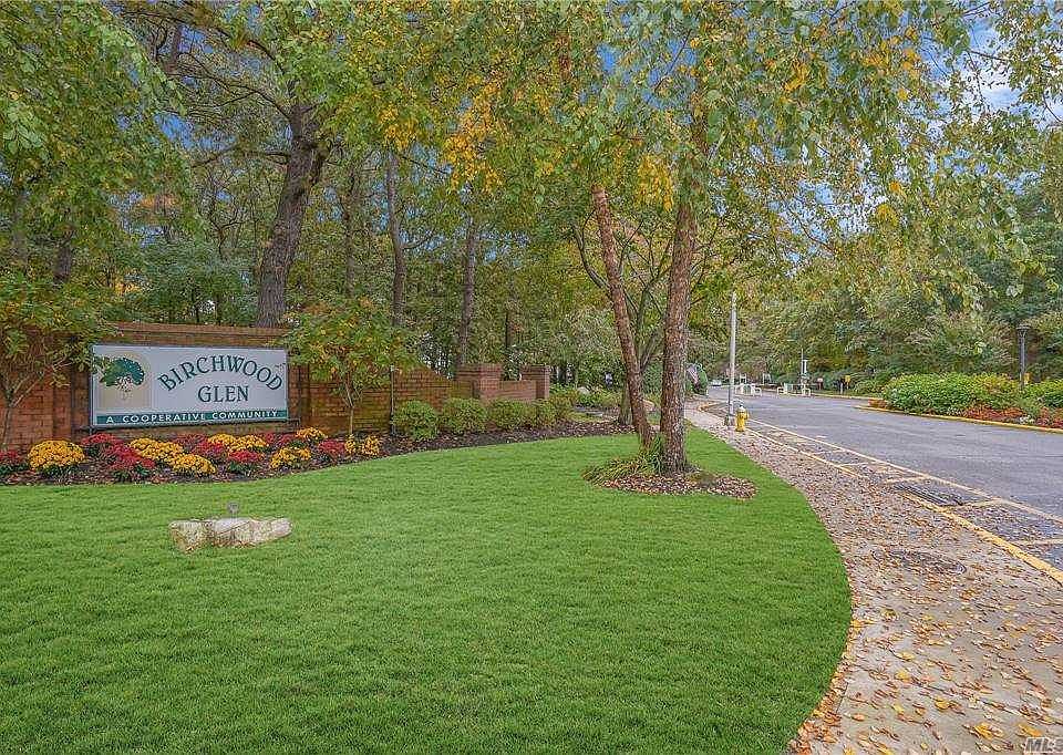 1st image of 10 Glen Hollow Dr APT C13