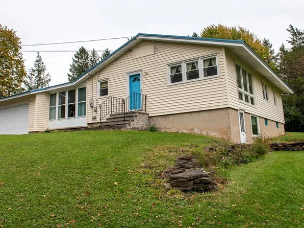 4864 Bethel Rd, Cazenovia, NY 13035