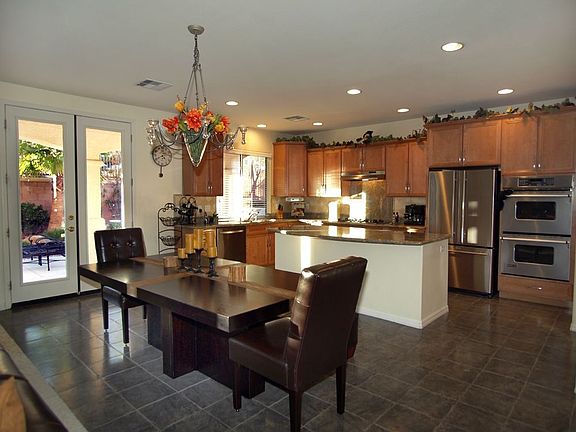 4th image of 169 Popolo Dr