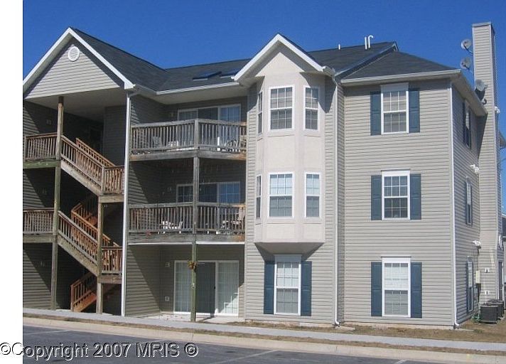 1st image of 136 Brookland Ct APT 7