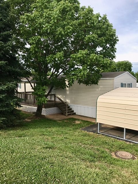 Very private from street