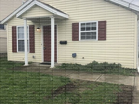 2nd image of 1902 Woodlawn Ave