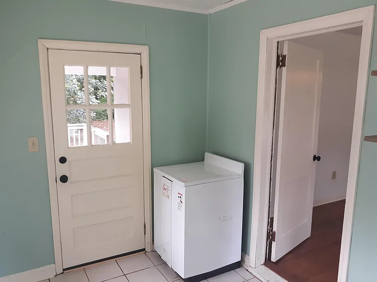 161 Holman Ave — Photo 9