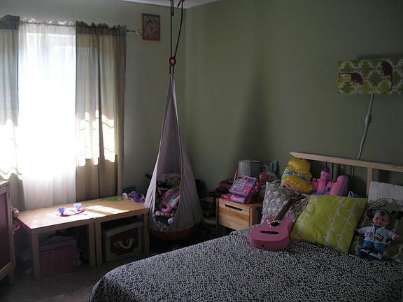 2 Large Bedrooms