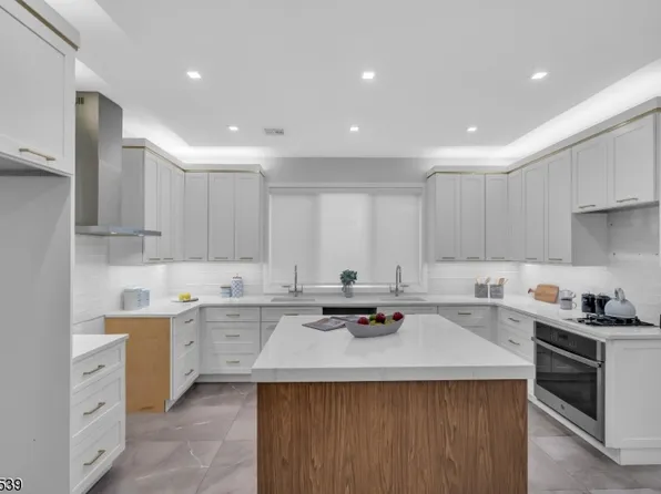 1408 Dewitt Ter, Linden City, NJ 07036