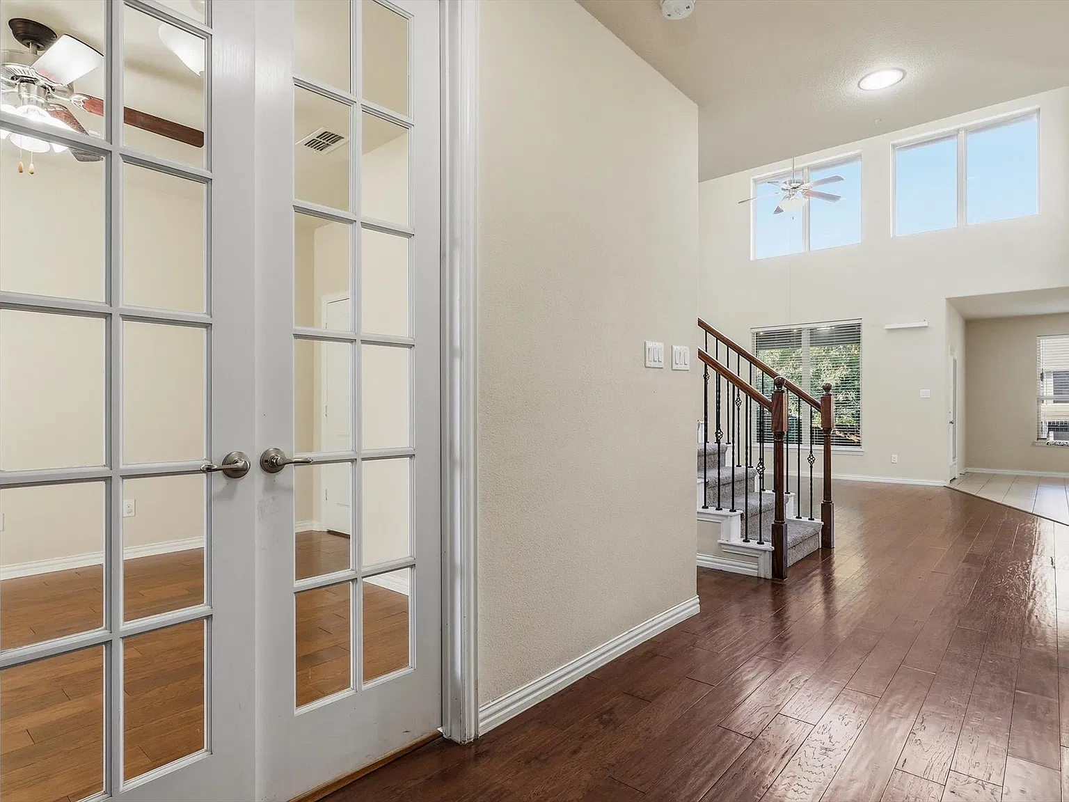 4 bed, 3.5 bath, 2626 sqft, $2,950 — Photo 1