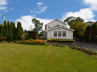 4 Terrace View Rd, Farmingdale, NY 11735