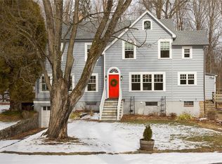 220 Pinesbridge Rd, Millwood, NY 10546