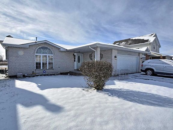 2nd image of 1682 Carolina Dr