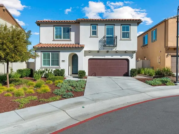 946 Arroyo Vista Dr, Vista, CA 92081