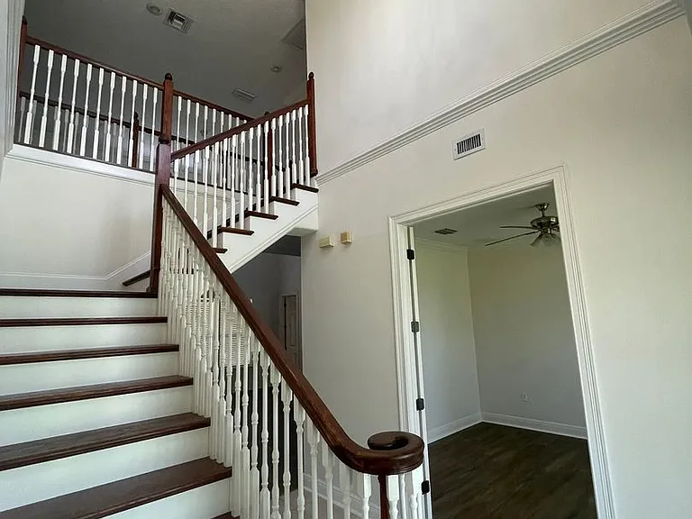 7055 Big Bend Dr — Photo 6