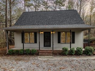 110 Davis Rd, Zebulon, NC 27597