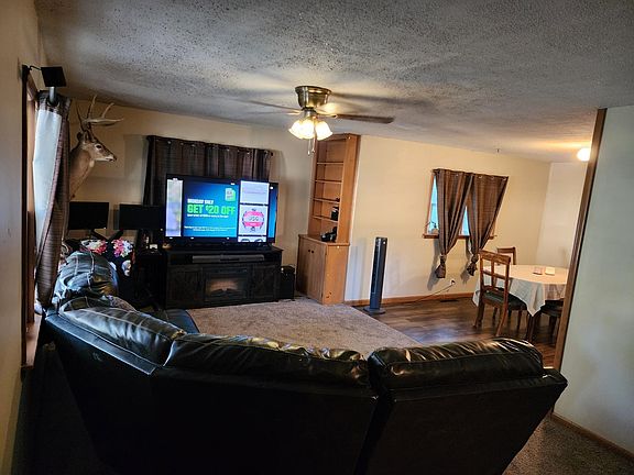 3rd image of 1202 N C St