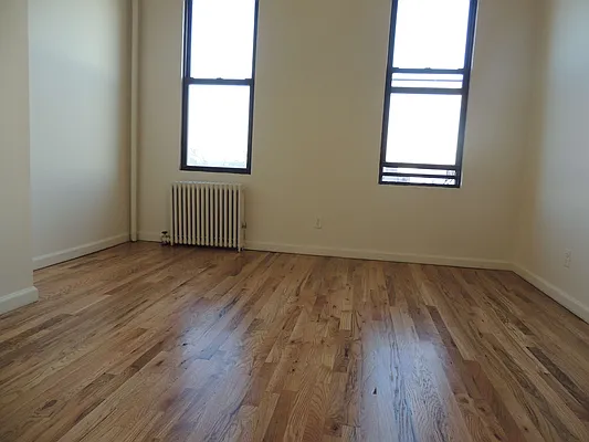 Rented by True Real Estate Group | media 23