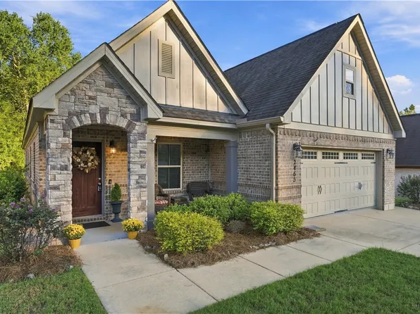 2465 Snowshill Ln, Auburn, AL 36832