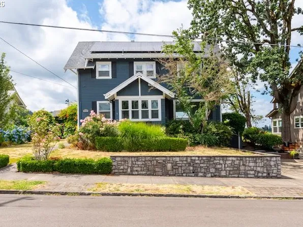 909 Center St, Oregon City, OR 97045