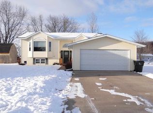 1701 E Fowler St, Prairie Du Chien, WI 53821