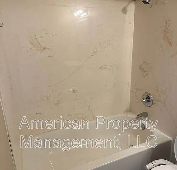 3605 1/2 E 16th St #B — Photo 13