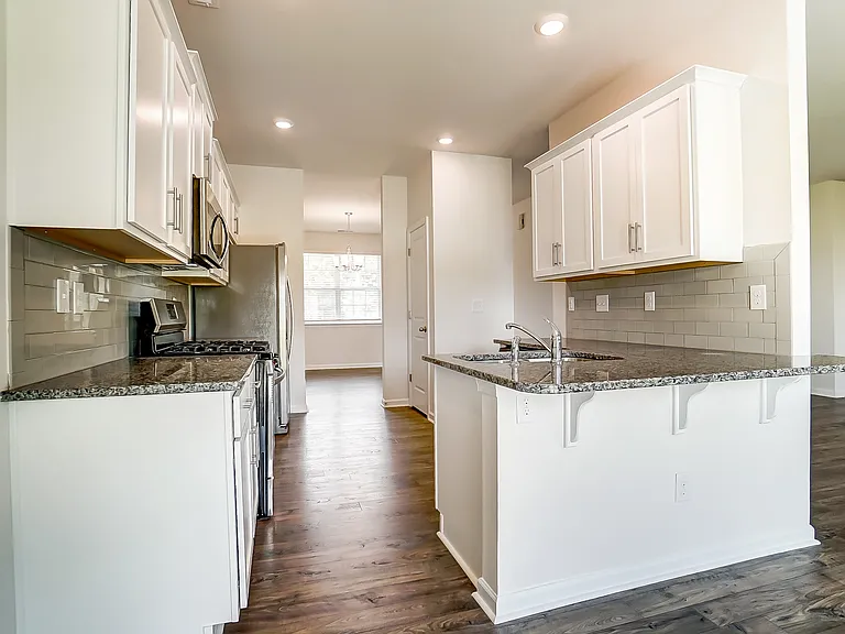 7018 Pennyroyal Way — Photo 4