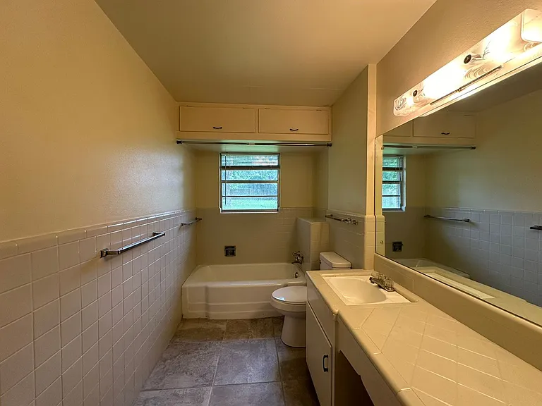 2725 Tanglewood Dr — Photo 14