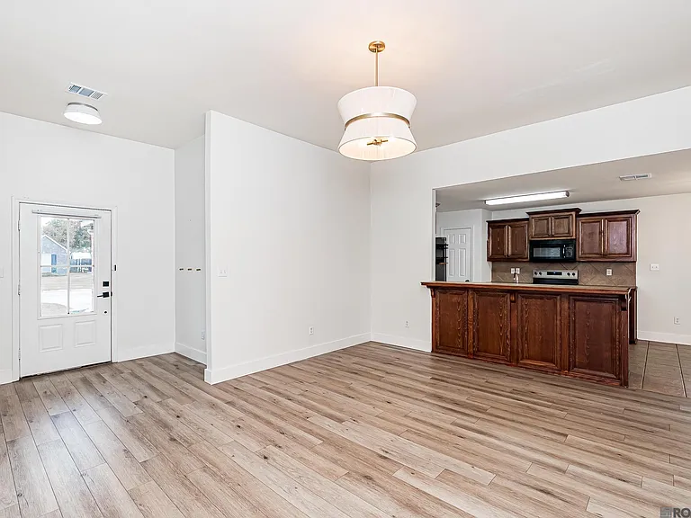15484 Oakstone Dr — Photo 9