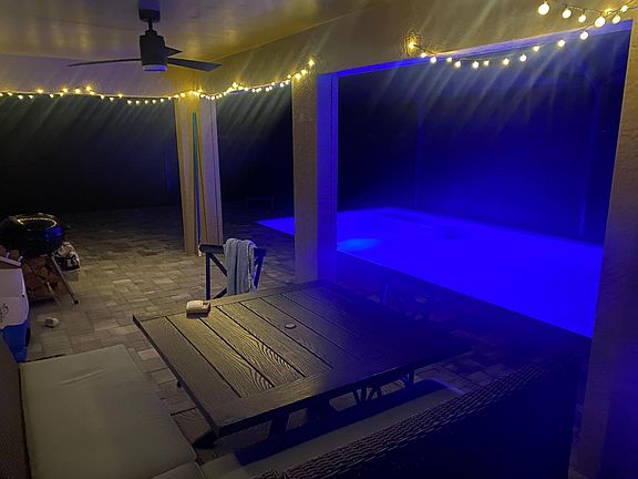 5th image of 1002 SE 5th Ave