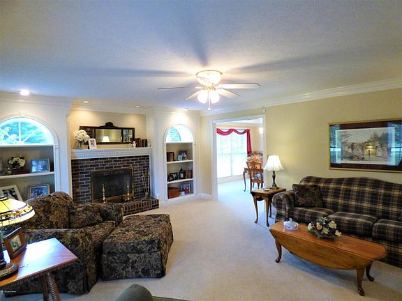 2nd image of 485 Twelve Oaks Dr