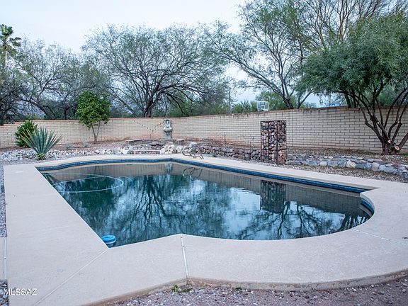 2nd image of 10640 E Camino Tesote Pl