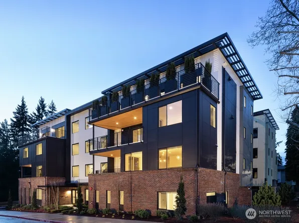 15528 NE 15th Place #200, Bellevue, WA 98007