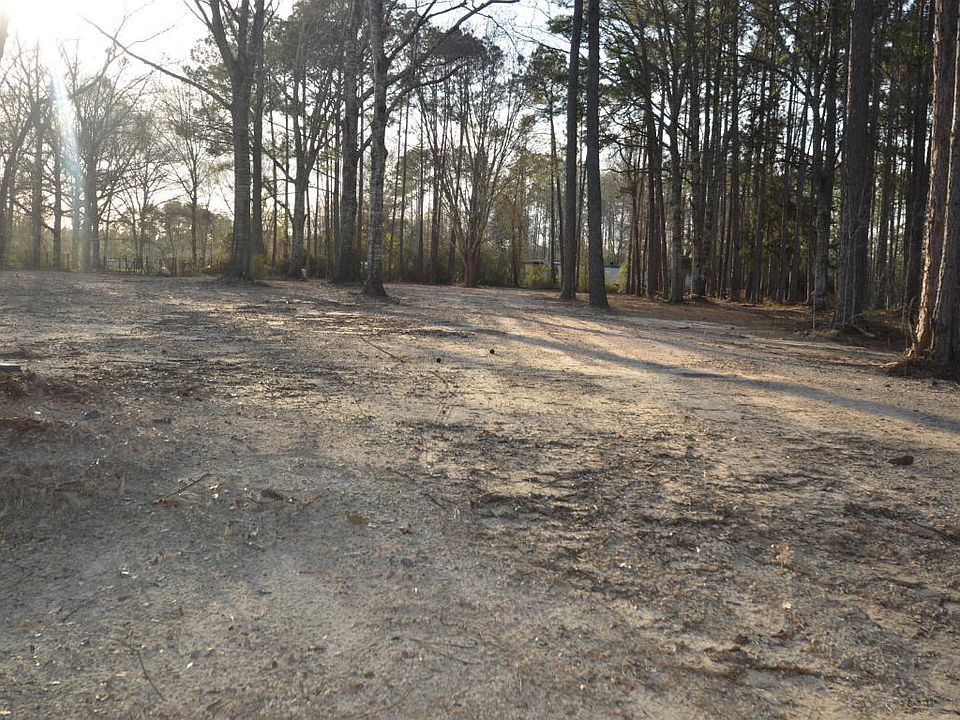 2nd image of 1116 Chance Rd