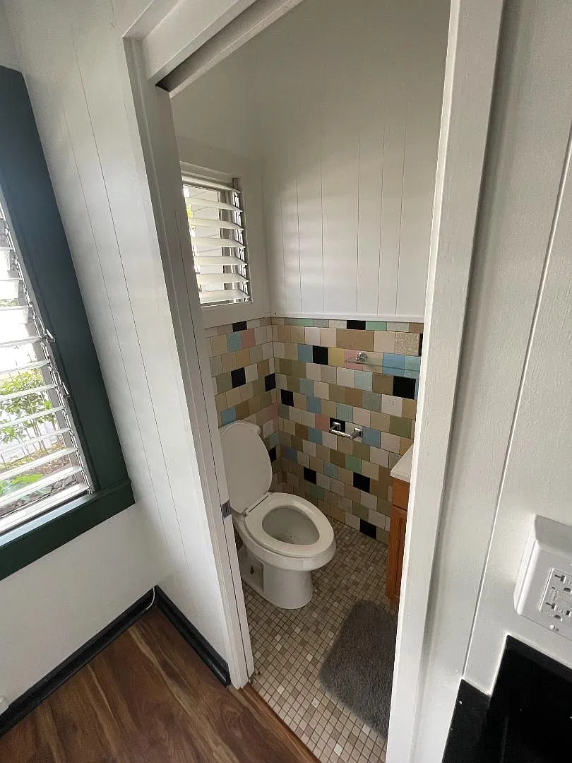 1126 3rd Ave - Room 4 — Photo 3