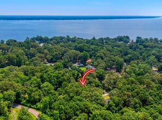 317 4th St, Santee, SC 29142