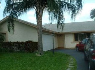 7524 SW 6th St, North Lauderdale, FL 33068