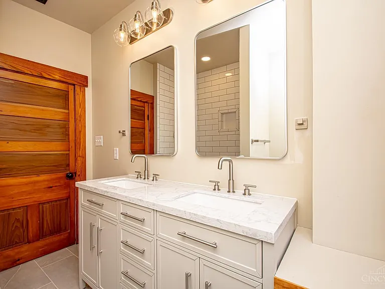 117 Montgomery Ave — Photo 38