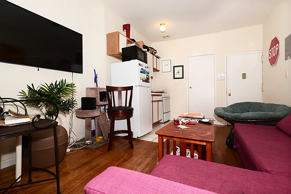 Rented by J Misrahi Realty Corp | media 3