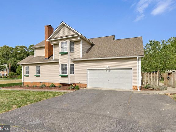 2nd image of 23150 Lake Dr