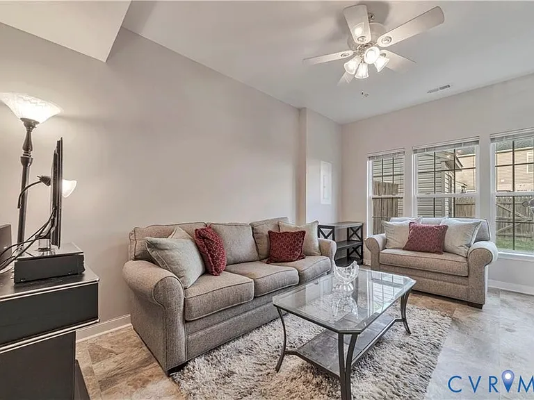 2545 Mountain Ash Cir — Photo 17