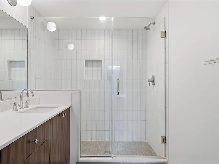 826 Upshur St NW #2 — Photo 12