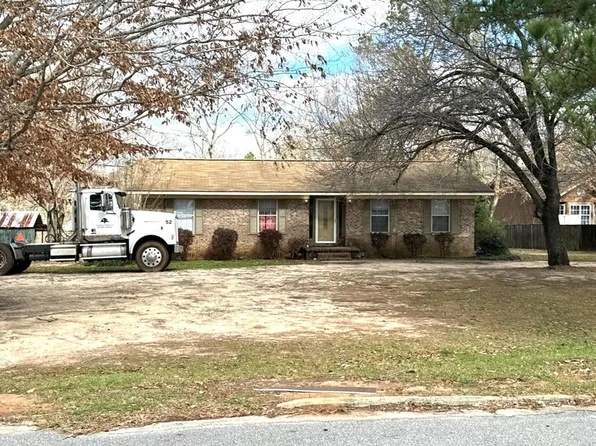 104 Marianna Dr, Abbeville, AL 36310