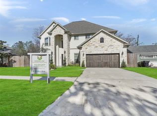 8550 Ridgepoint Dr, Houston, TX 77055