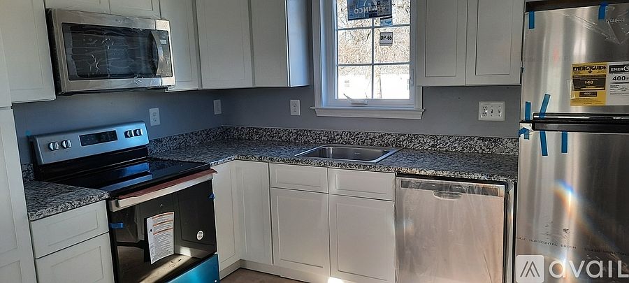 2nd image of 101 Vandiver Ct #101