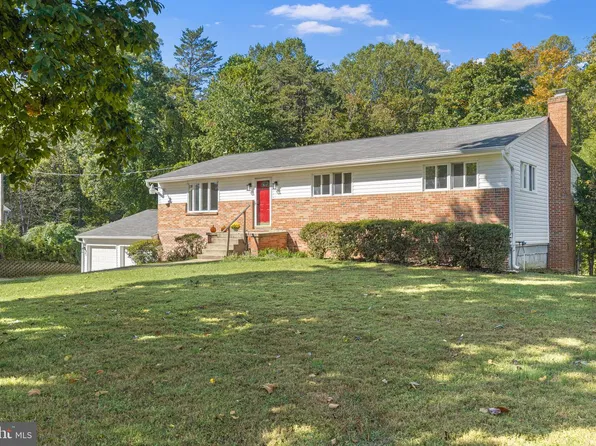 5010 Bobcat Ct, Woodbridge, VA 22193