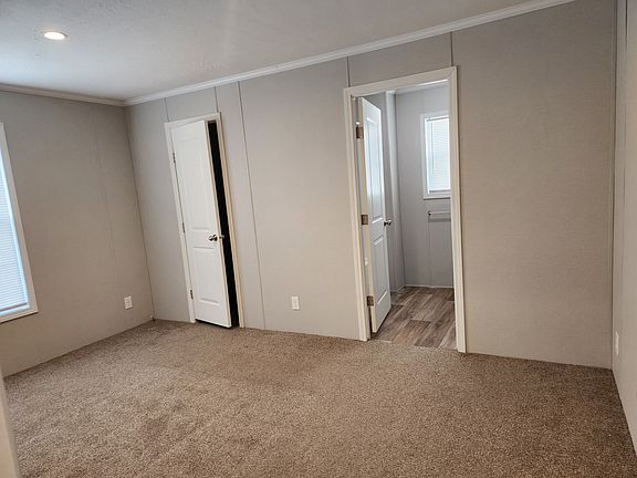 5th image of 50200 Bronte Dr W #65