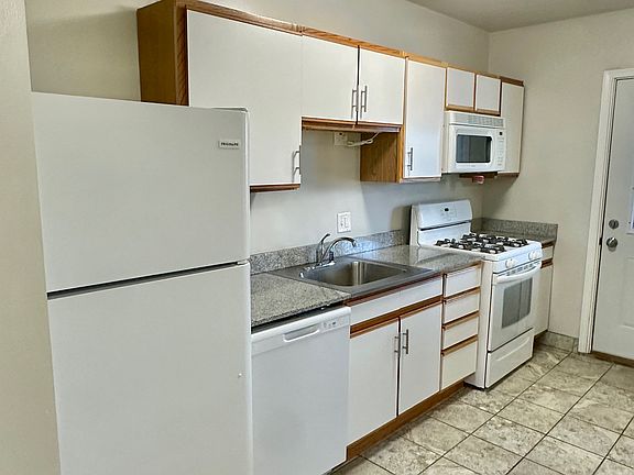 5th image of 295 E Ferry St APT 1