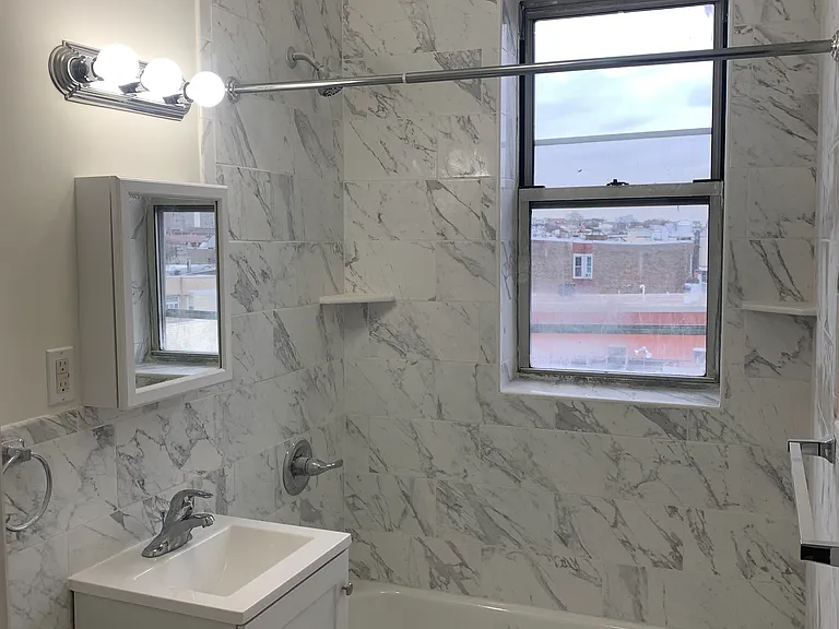 7 Star Realty LLC — Photo 5